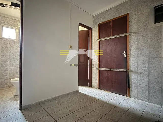 Prédio para alugar, no bairro Vila Azevedo em São Paulo