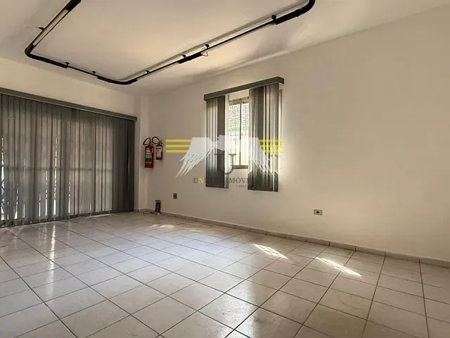 Prédio para alugar, no bairro Vila Azevedo em São Paulo
