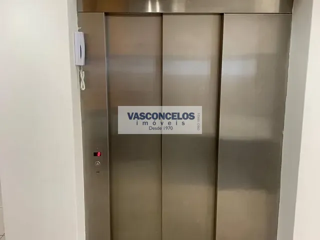 Prédio com 300m², à venda, no bairro Centro em São José dos Campos
