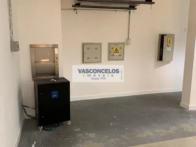 Prédio com 300m², à venda, no bairro Centro em São José dos Campos