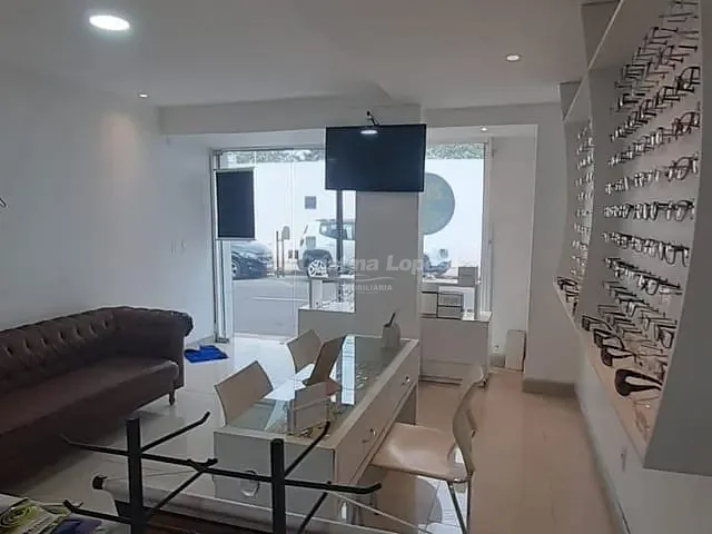 Prédio com 81m², à venda, no bairro Piçarra em Teresina