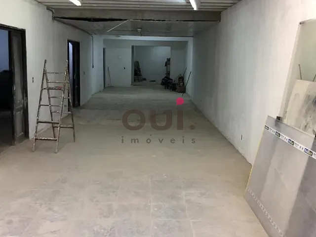 Prédio com 216m², à venda, no bairro Liberdade em São Paulo