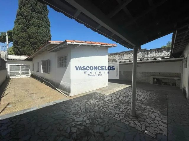 Prédio com 327m² 4 quartos e 2 banheiros, à venda, no bairro Centro em São José Dos Campos