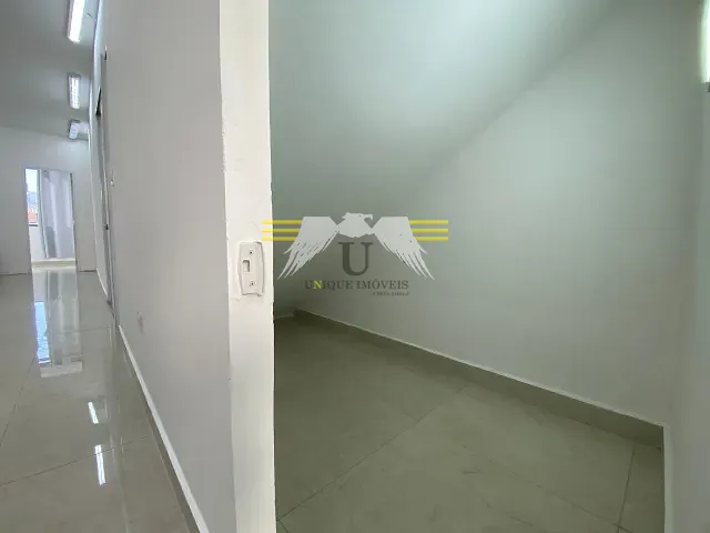 Prédio com 225m², para alugar, no bairro Vila Gomes Cardim em São Paulo