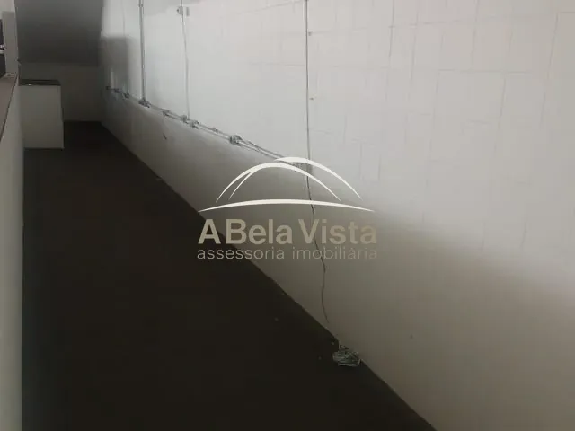 Prédio com 600m², para alugar, no bairro Baronesa em Osasco