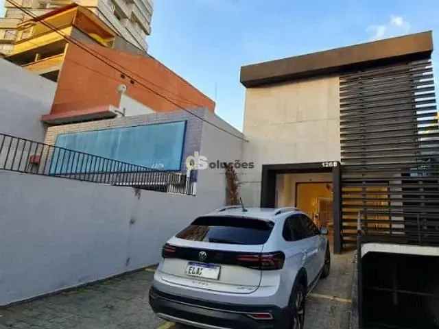 Prédio à venda ou para alugar, no bairro Vila Romana em São Paulo