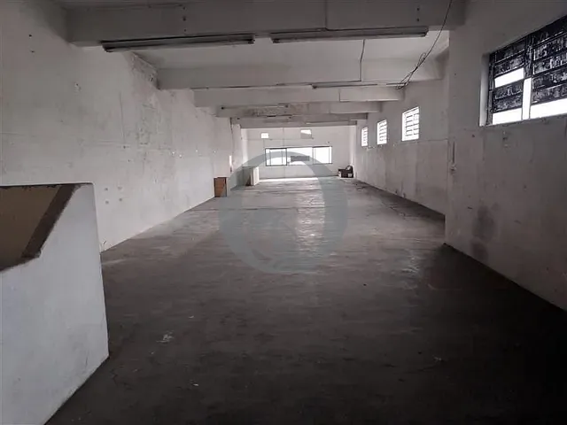 Prédio à venda, no bairro Quarta Parada em São Paulo