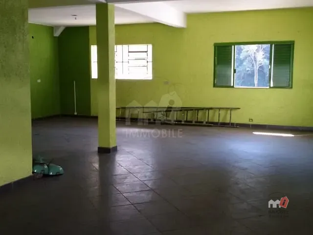 Prédio com 679m², à venda, no bairro Quitandinha em Petrópolis