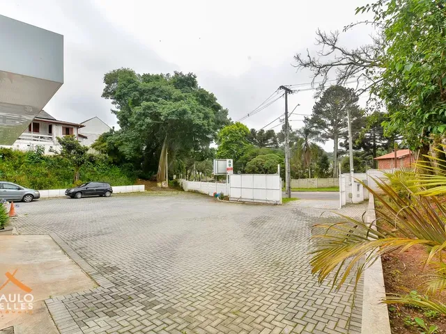 Prédio para alugar, no bairro Mercês em Curitiba