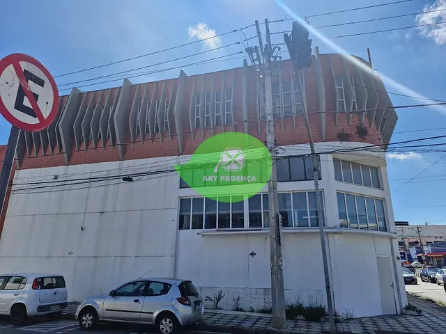 Prédio com 700m², para alugar, no bairro Vila Buenopolis em Sorocaba