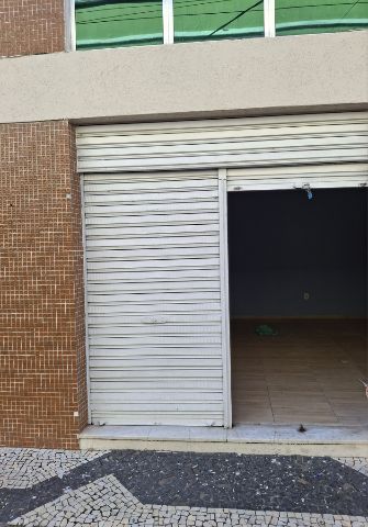 Prédio à venda, no bairro Centro em Campos dos Goytacazes