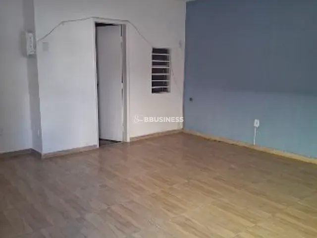 Prédio à venda, no bairro Centro em Campos dos Goytacazes