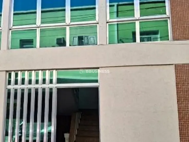 Prédio à venda, no bairro Centro em Campos dos Goytacazes