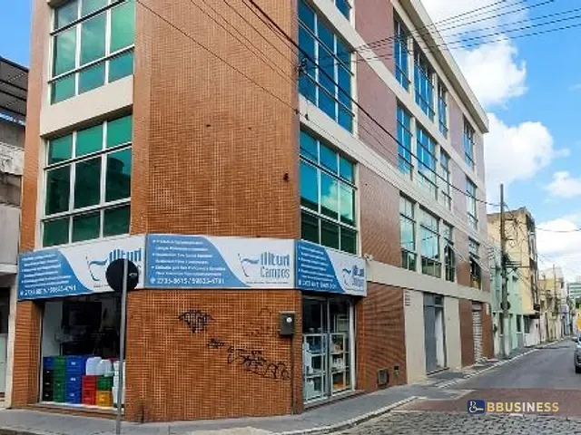 Prédio à venda, no bairro Centro em Campos dos Goytacazes