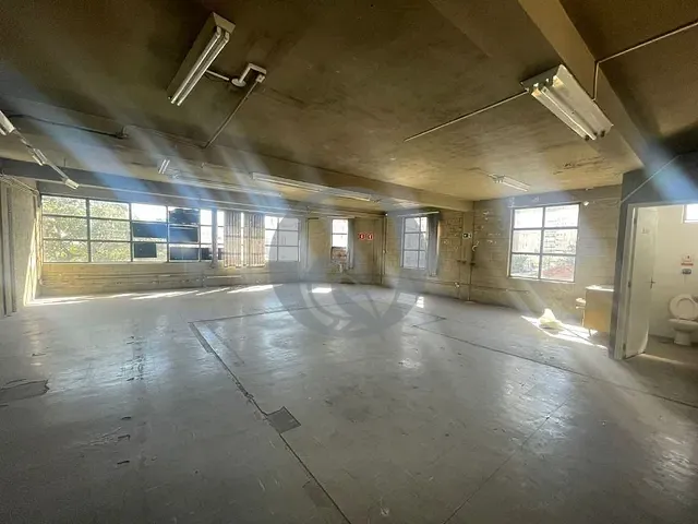 Prédio à venda ou para alugar, no bairro Vila Prudente em São Paulo