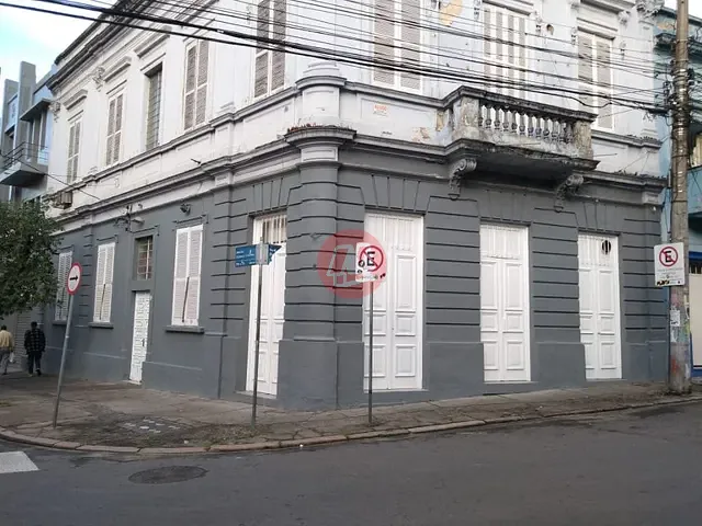Prédio com 200m², para alugar, no bairro Independência em Porto Alegre