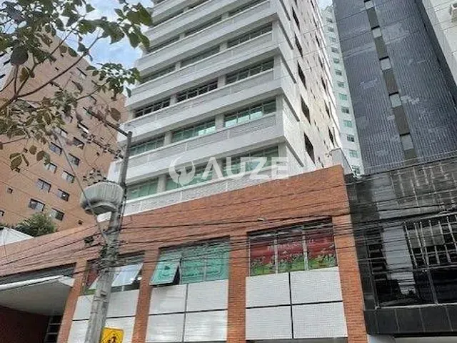 Prédio com 64m², à venda, no bairro Juvevê em Curitiba