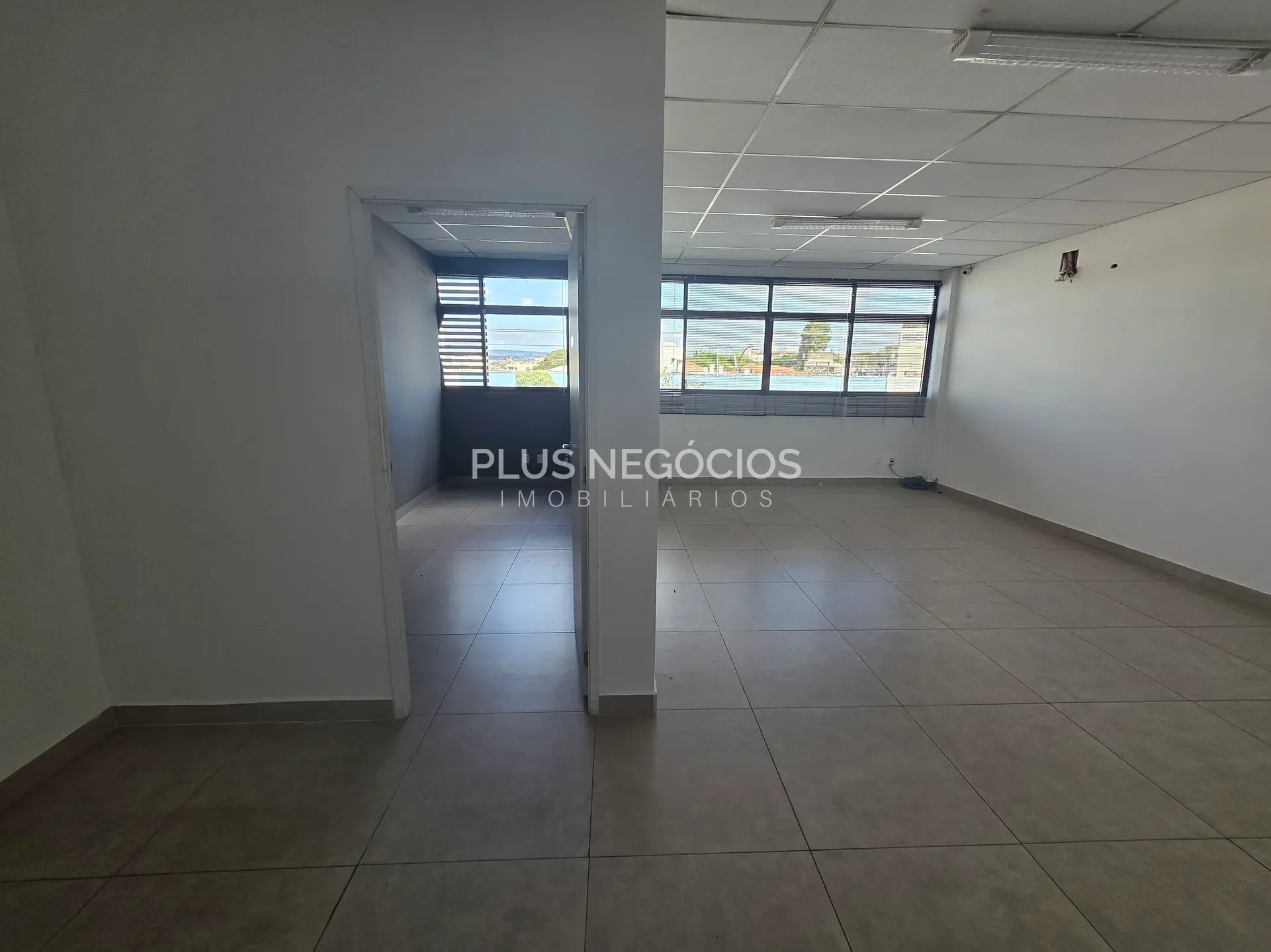 Prédio Inteiro, 330 m² - Foto 23