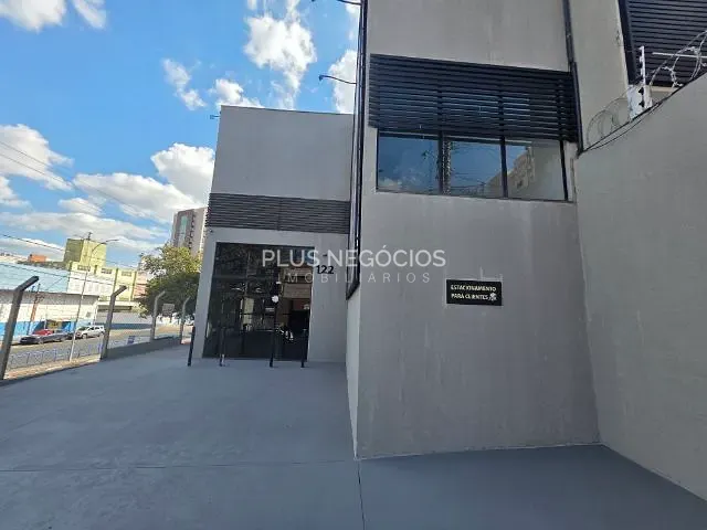 Prédio com 330m², para alugar, no bairro Centro em Sorocaba