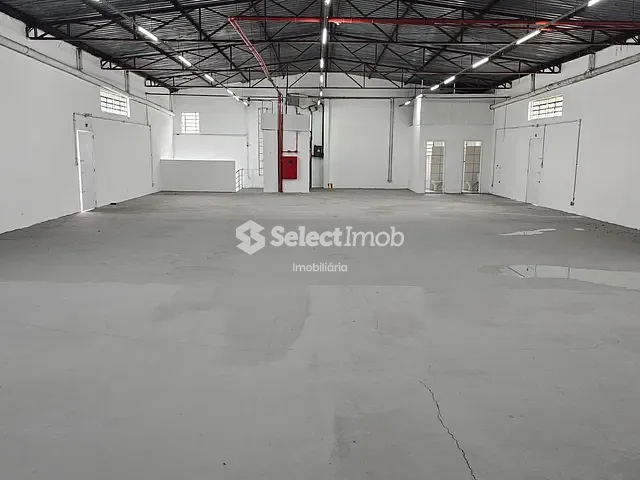 Prédio com 2384m², para alugar, no bairro Jardim Maringá em Mauá
