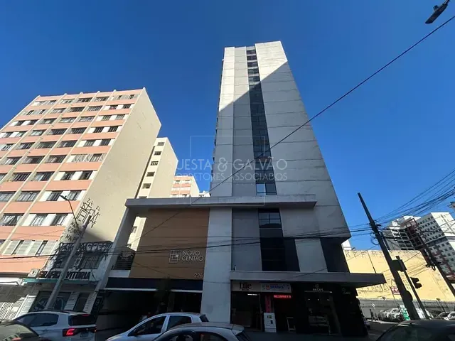 Prédio com 122m², à venda, no bairro Centro em Curitiba