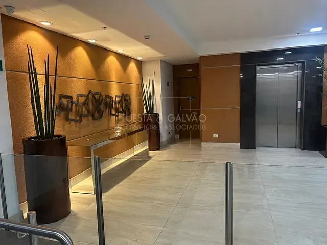 Prédio com 122m², à venda, no bairro Centro em Curitiba