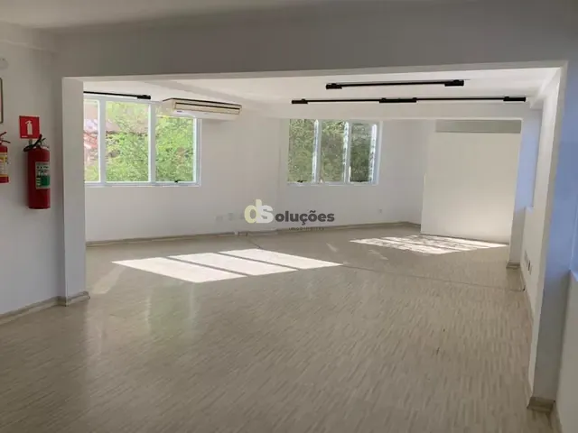 Prédio para alugar, no bairro Vila Madalena em São Paulo