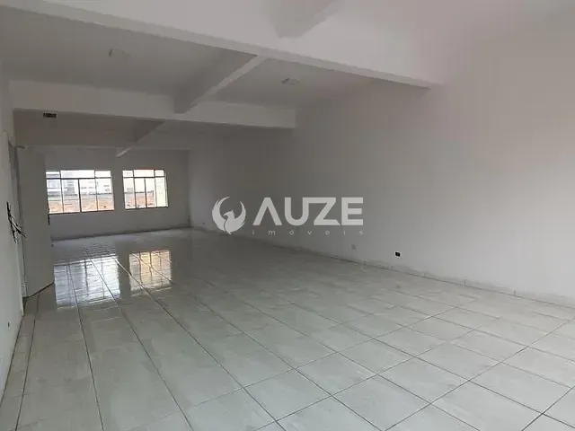 Prédio com 85m², para alugar, no bairro Centro em Curitiba