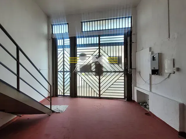Prédio à venda, no bairro Vila Regente Feijó em São Paulo