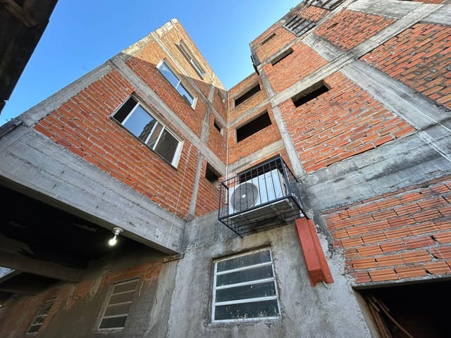 Prédio com 143m², à venda, no bairro Fragata em Pelotas