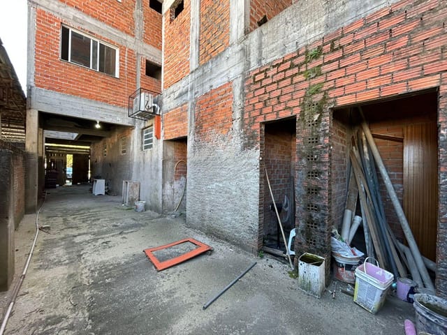 Prédio com 143m², à venda, no bairro Fragata em Pelotas