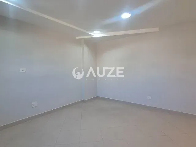 Prédio com 21m², à venda, no bairro Portão em Curitiba