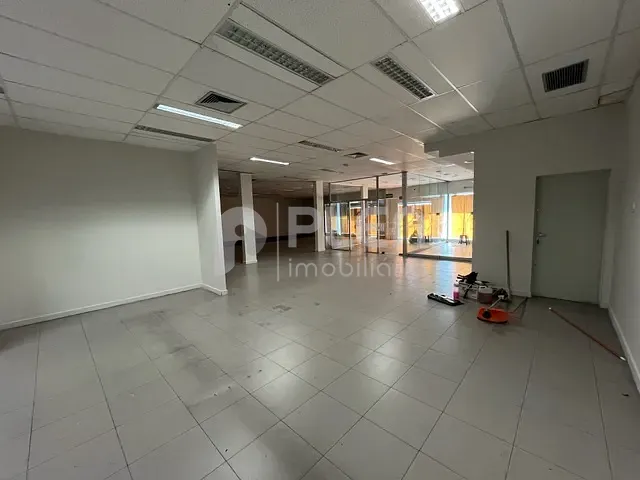 Prédio com 1650m², para alugar, no bairro Lauzane Paulista em São Paulo