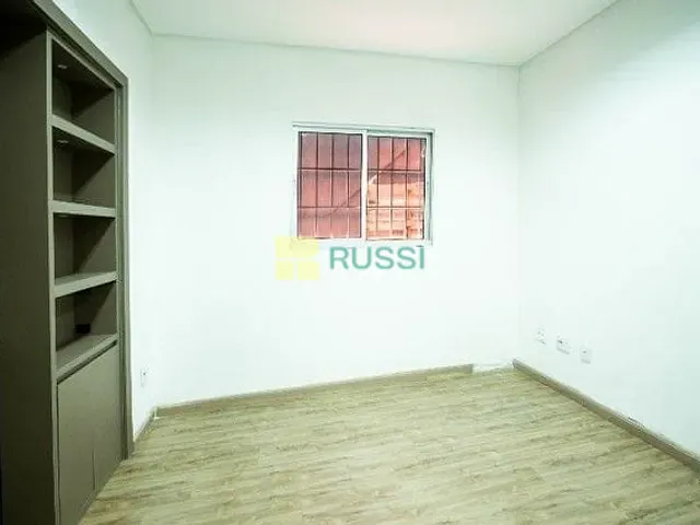Prédio com 250m², à venda, no bairro Jardim Satélite em São José dos Campos