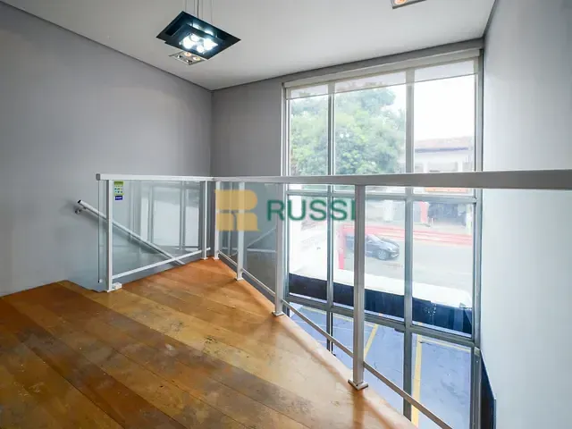 Prédio com 250m², à venda ou para alugar, no bairro Jardim Satélite em São José dos Campos