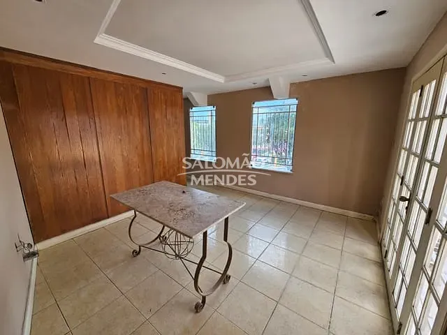 Prédio para alugar, no bairro Umarizal em Belém