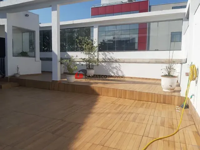 Prédio à venda, no bairro Nova Gerty em São Caetano do Sul