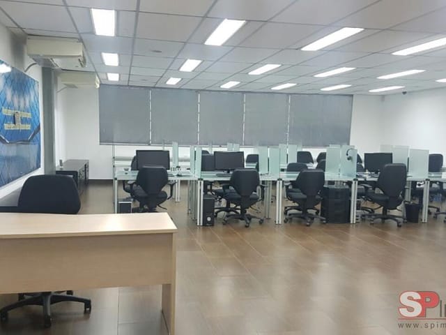 Prédio com 600m², para alugar, no bairro Jardim Ataliba Leonel em São Paulo