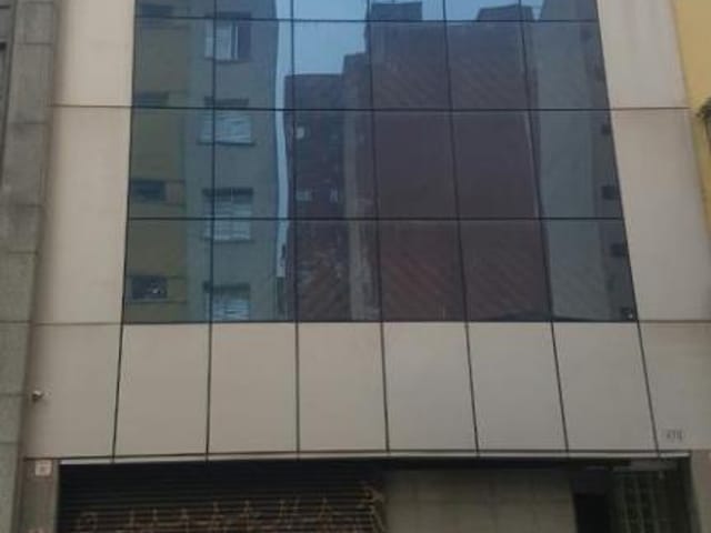 Prédio com 600m², para alugar, no bairro Jardim Ataliba Leonel em São Paulo