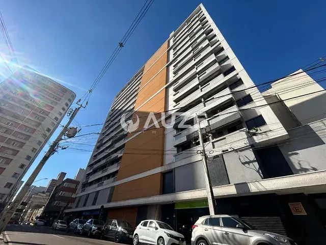 Prédio com 122m², à venda, no bairro Centro em Curitiba