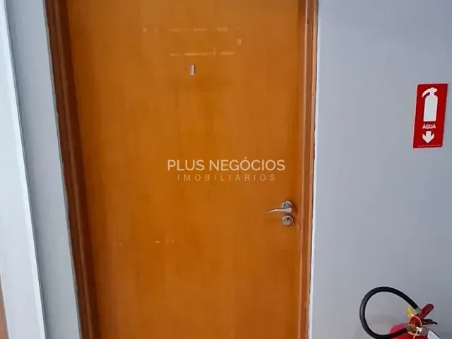 Prédio com 585m², à venda ou para alugar, no bairro Jardim Toledo em Votorantim
