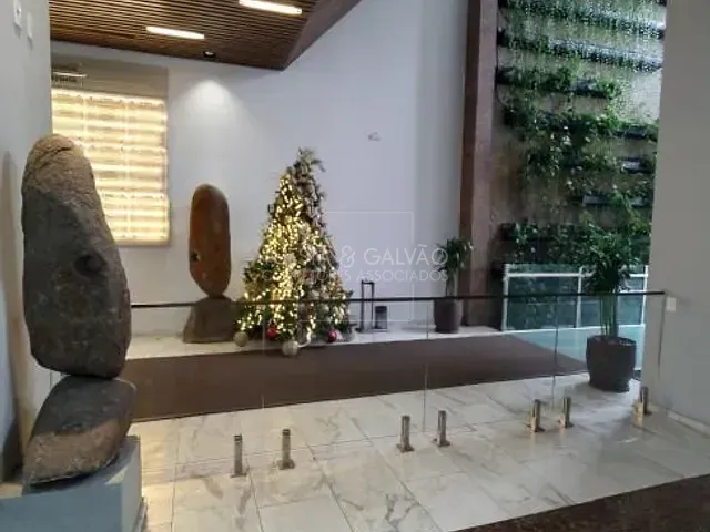 Prédio com 39m², à venda, no bairro Centro em Curitiba