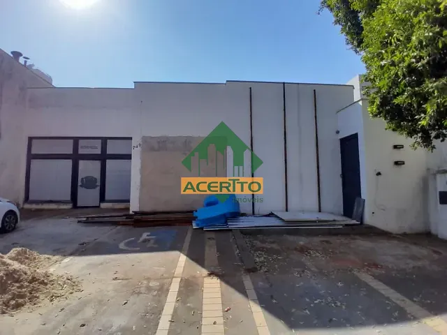 Prédio com 600m², para alugar, no bairro Centro em Araçatuba