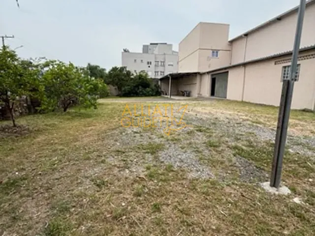 Prédio para alugar, no bairro Centenário em Sapiranga