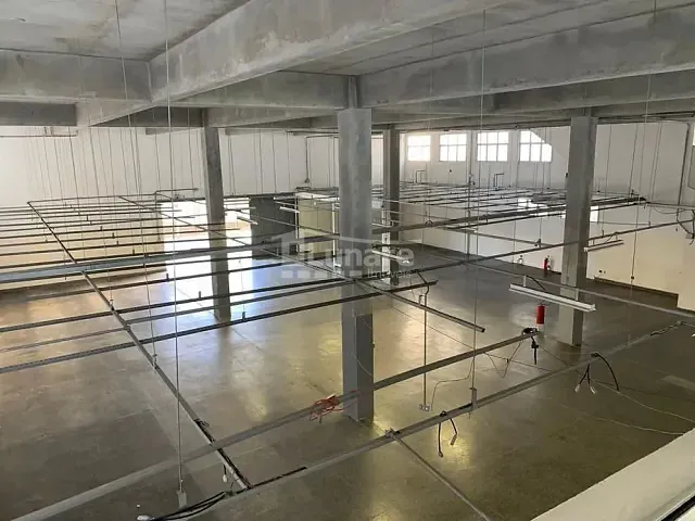 Prédio com 1m², para alugar, no bairro Várzea da Barra Funda em São Paulo
