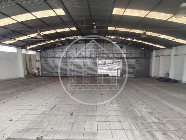 Prédio com 943m², para alugar, no bairro Cidade Dutra em São Paulo