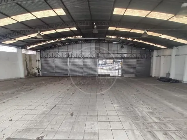Prédio com 943m², para alugar, no bairro Cidade Dutra em São Paulo