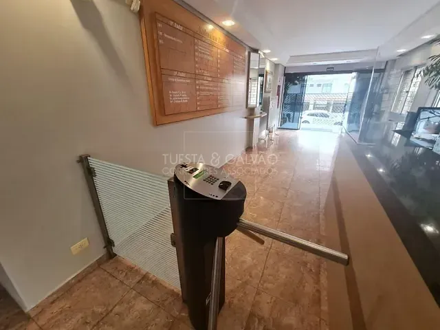 Prédio com 30m², à venda, no bairro Centro em Curitiba