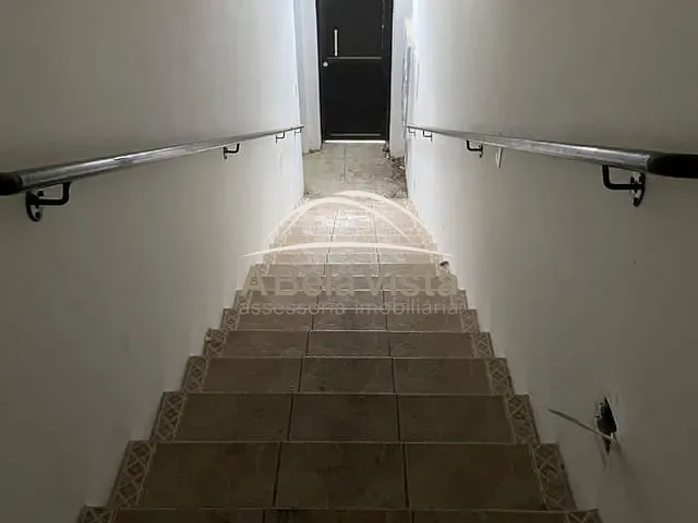 Prédio para alugar, no bairro Vila Yara em Osasco