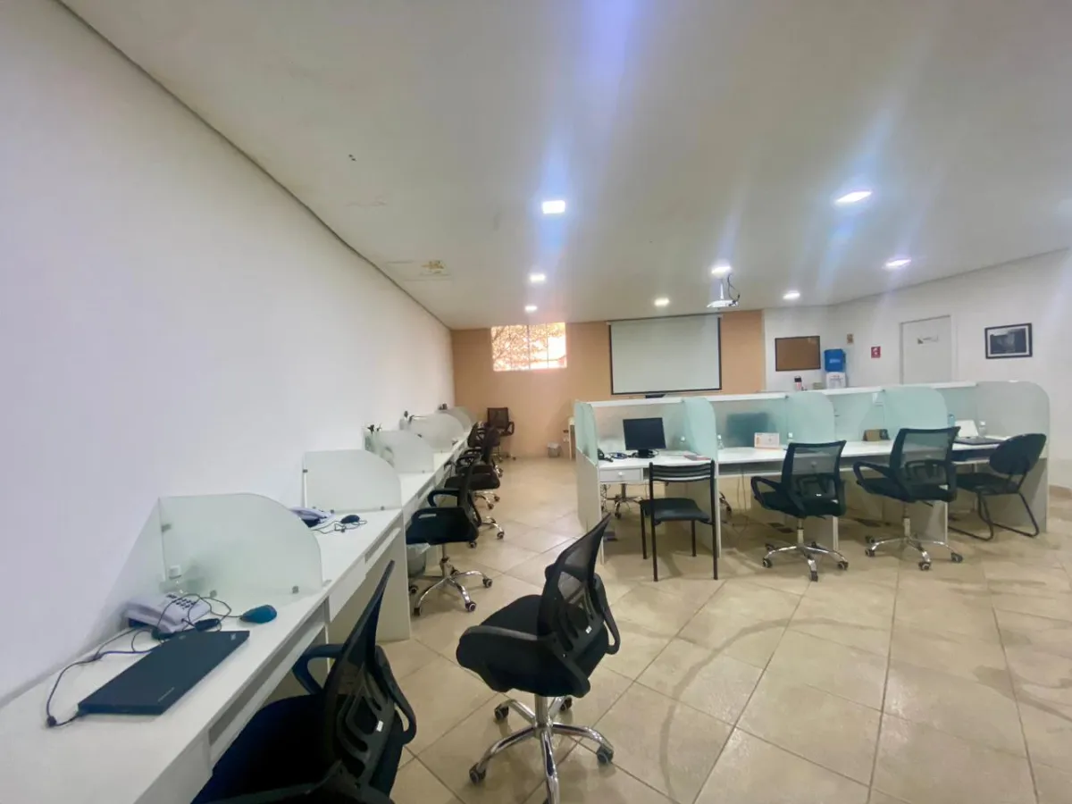 Casa comercial para venda e locação em Jardim Marajoara, 300m²